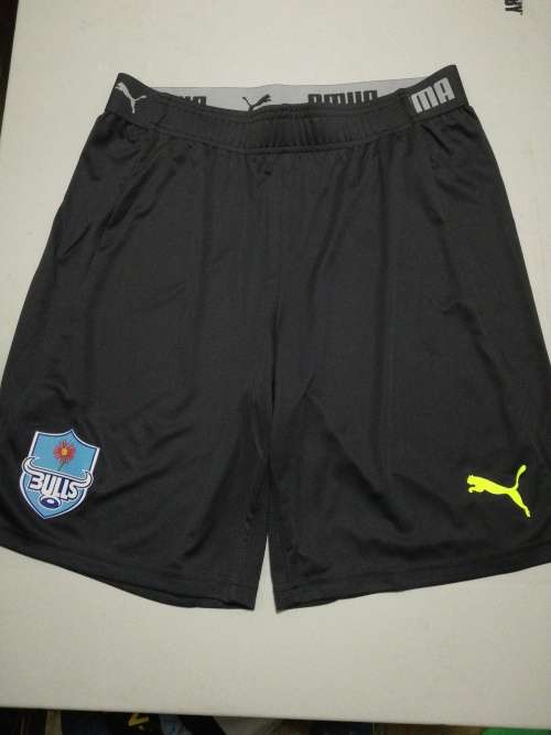 Bulls Players Puma Training Shorts Size M