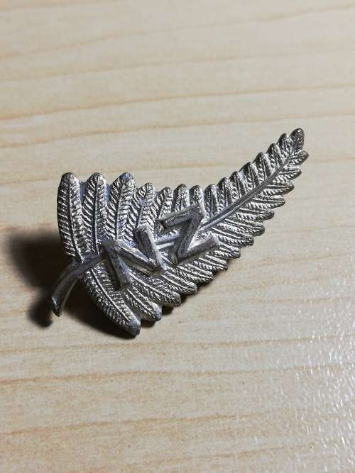 New Zealand pin