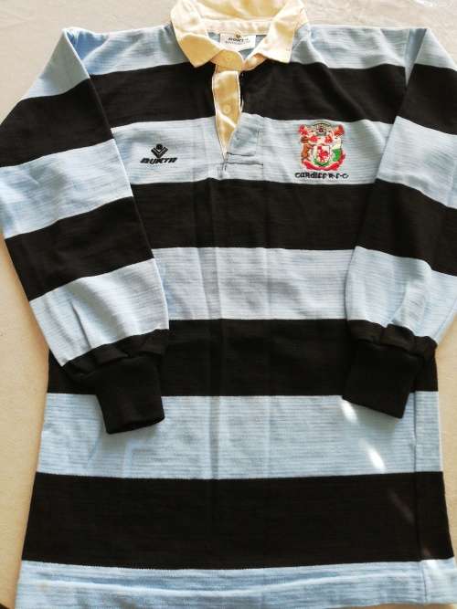 Cardiff Rugby Jersey no 18 Size 42