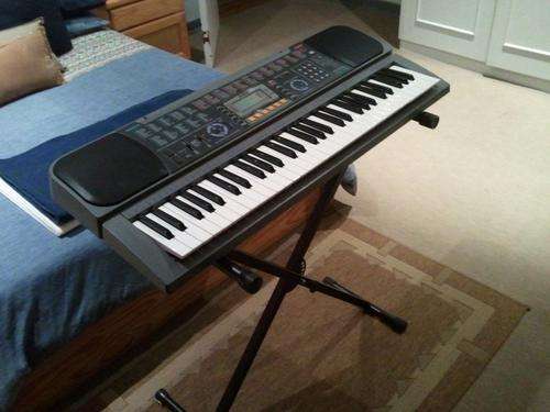 Casio CTK-601 Electronic Keyboard + Stand