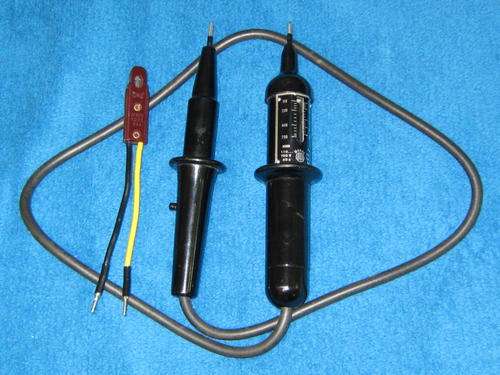 Vintage Collectors Electrical Tester meter light antique 