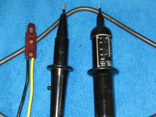 Vintage Collectors Electrical Tester meter light antique 