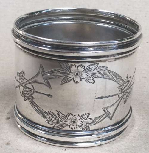 1911 Chester silver napkin ring with brightcut design