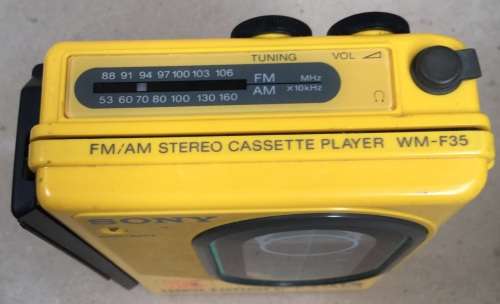 Sony Sports Walkman FM/AM Stereo Cassette Player WM-F35.....as new condition