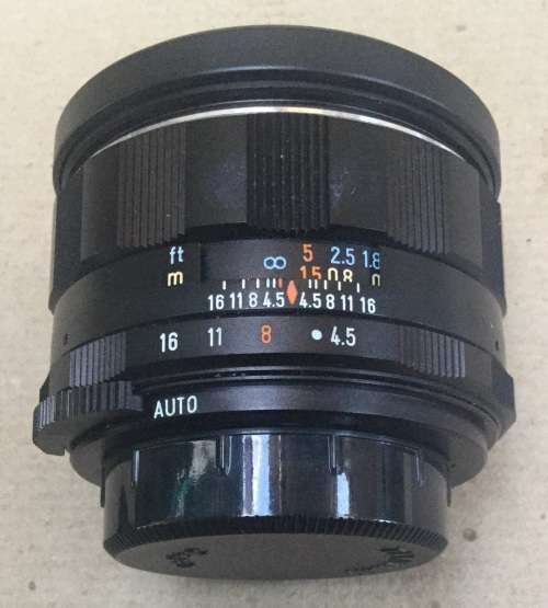 Takumar 1: 4.5 / 20 (M42) lens with hood