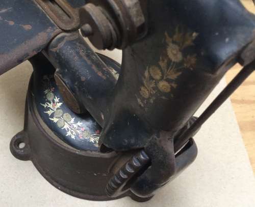 Singer 24 7 chain stitch sewing machine serial number G7473306 from October 14, 1919