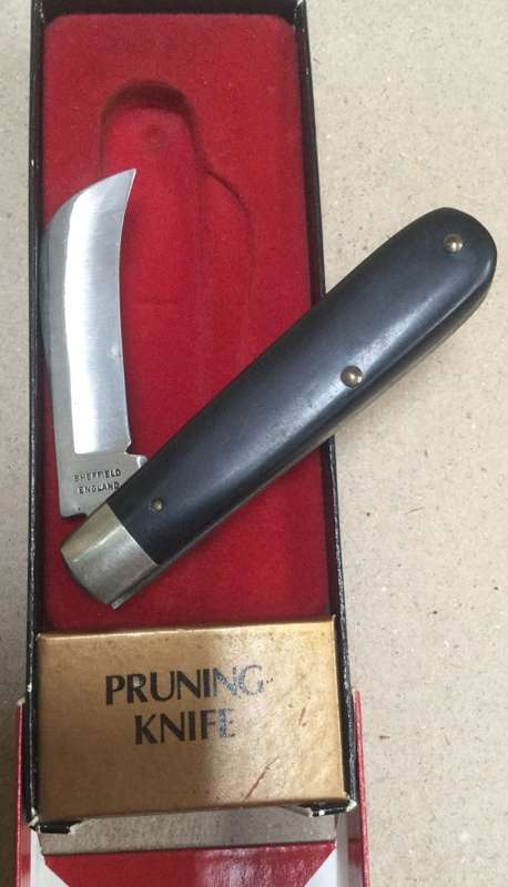 Wilkinson sword pruning knife, in outstanding condition