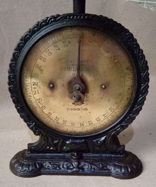 Vintage Salter No.45 Improved Family Scale.. in good and accurate condition
