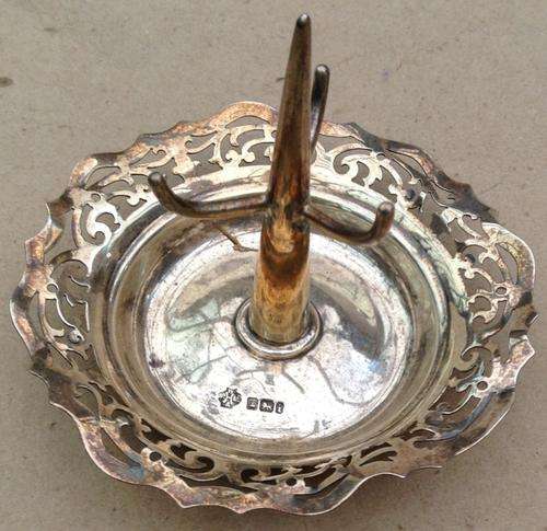 Ring Tree.....Sheffield marks......60 mm height and 46.49 grams