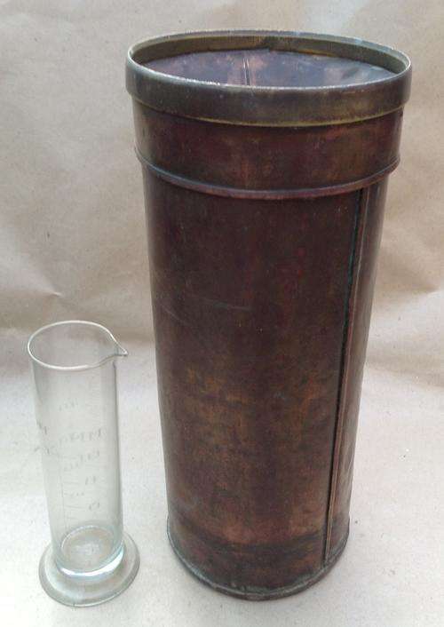 Rain Gauge......old copper with correct measuring beaker......postage R43.00