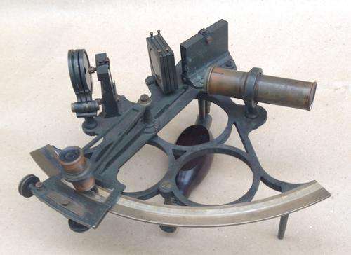 Sextant,  D. McGregor & Co, Greenock & Glasgow......careful package....postage R51.00