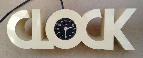 Retro Isis CLOCK..... 220vac not battery....keeps perfect time subject to eskom