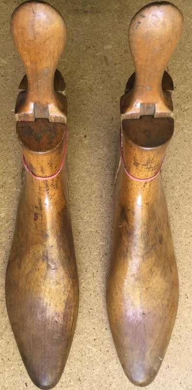 Vintage Shoe Trees.....tad less than 11 inches /. 28 cms