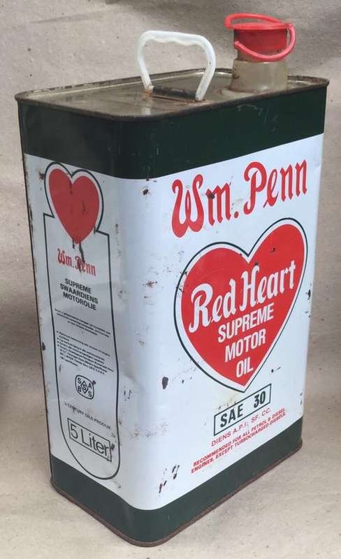Wm Penn....Red Heart Supreme SAE 30.....motor oil ........please see photos of 5lt can