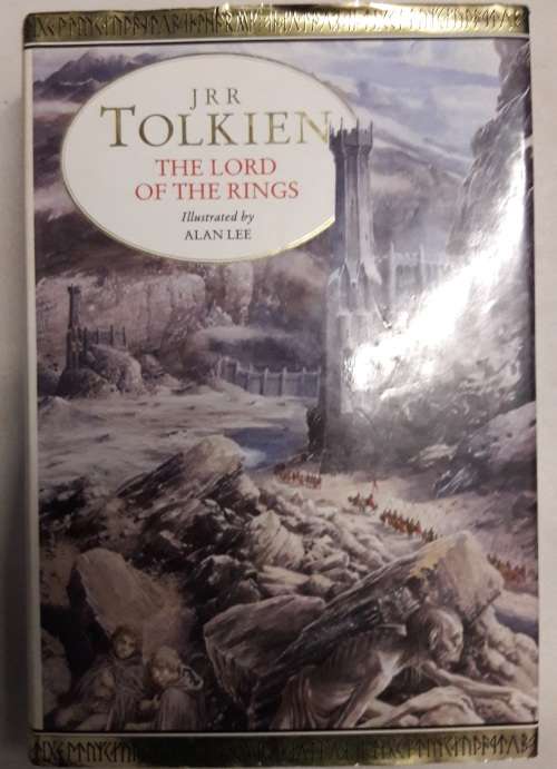 Lord of the Rings Hard Cover Book (Illustrated)
