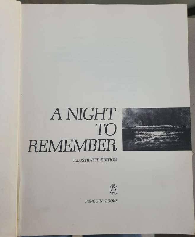 Walter Lord - A Night To Remember Paperback Illustrated (Titanic)