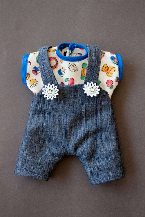 Huckleberry outfit for your Marmoset Monkey