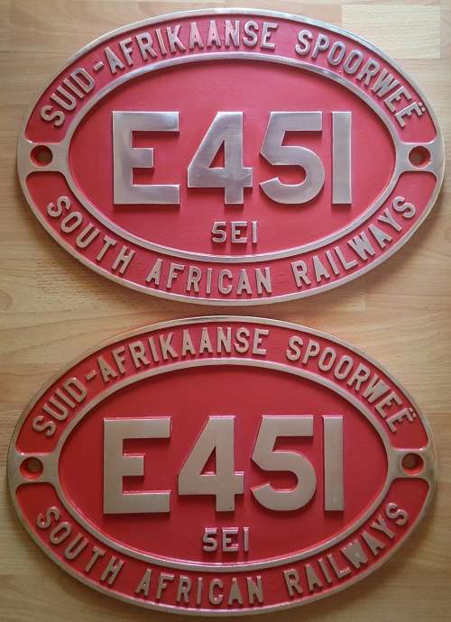 SAR/SAS Locomotive  Plate Series 5E1  Number E451 Immaculate Condition Twin Set