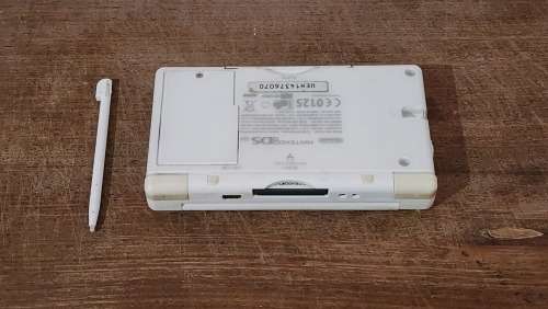Original Nintendo DS - White