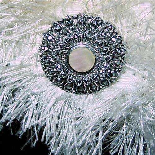 VINTAGE CLASSIC!!!! LADIES SCARF BROOCHE - BEAUUUTIFUL! 2 DAYS ONLY!