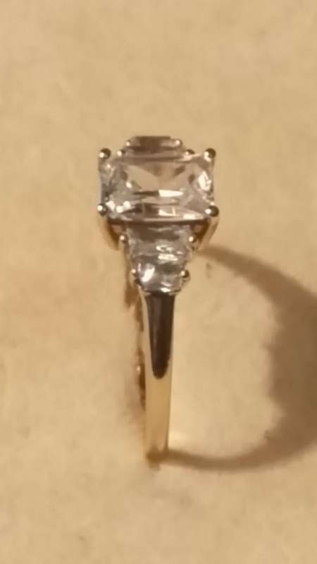 9ct Yellow Gold Ring with Brilliant Baguette Cubic Zirconias