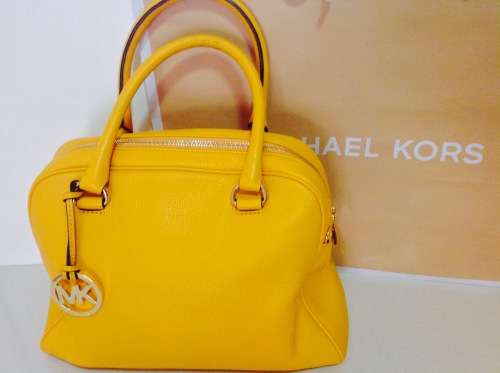 MICHAEL KORS LEATHER TOTE