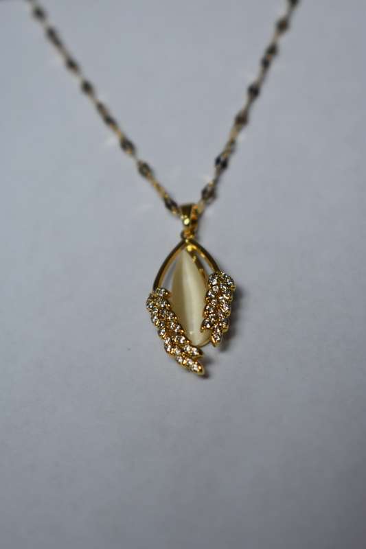 `R999` Bargain Valentines 18K Gold Plated Necklace