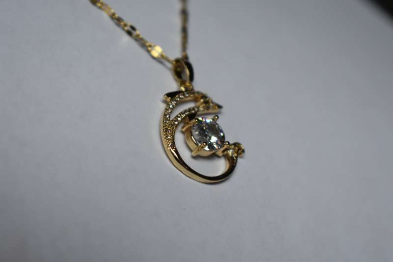`R999` Bargain 18K Gold Plated Dolphin Necklace