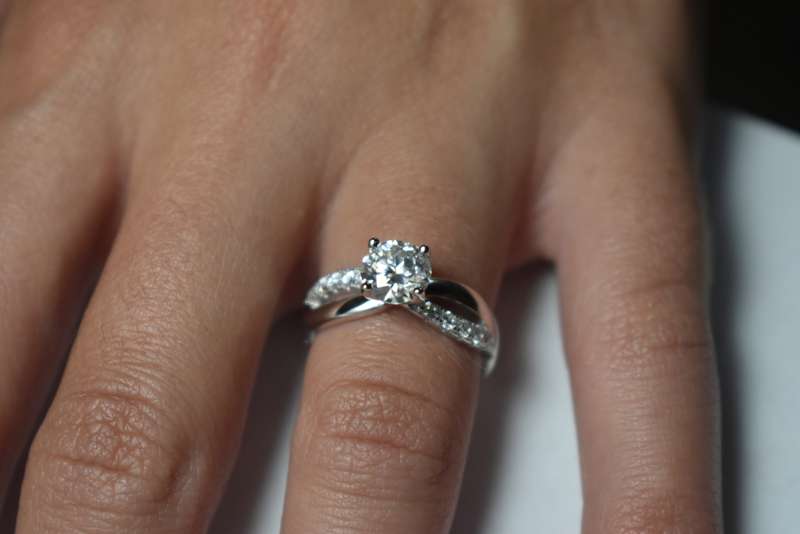 Engagement Ring With Certificate of Authenticity Limited Edition!!!
