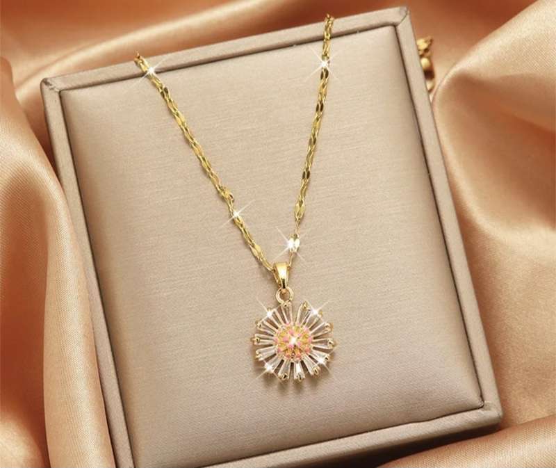 `R999` Bargain 18K Gold Plated Necklace