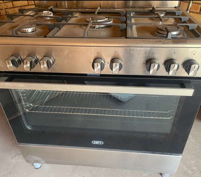 Defy Gas Stove