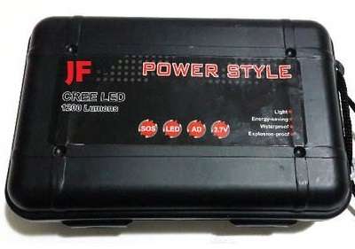CREELED Zoom Torch 1200 Lumens 4200mah with plastic casing - SPECIAL LIMITED OFFER !!!