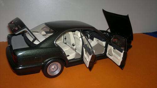 1:18 BMW535i