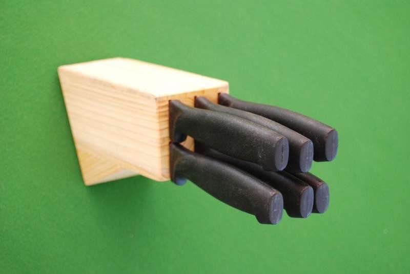 6 Pc Stainless Steel Steak Knives With Wooden Holder