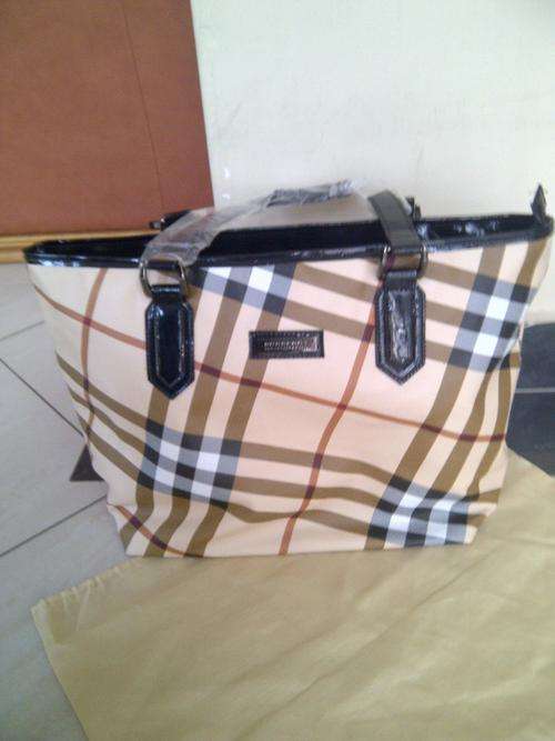 NEW Luxury Classic Burberry Handbag