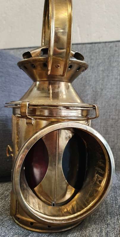 Brass Miners light