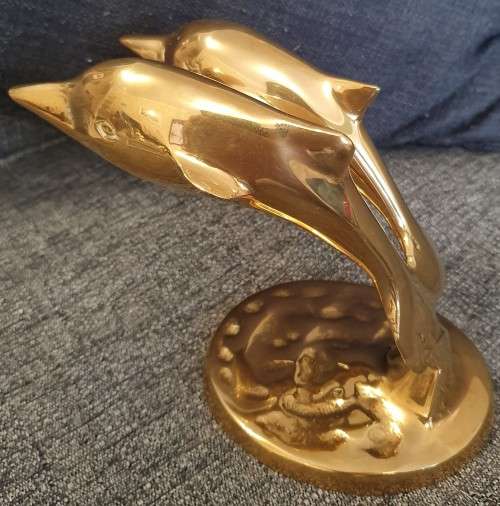 2 Dolphins on a stand