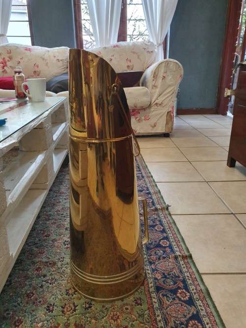 LARGE BRASS JUG/VASE