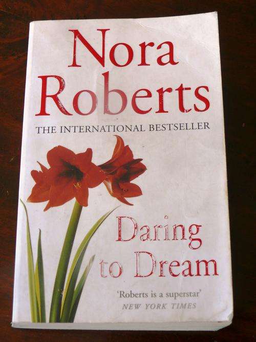 Nora Roberts - dARING TO DREAM