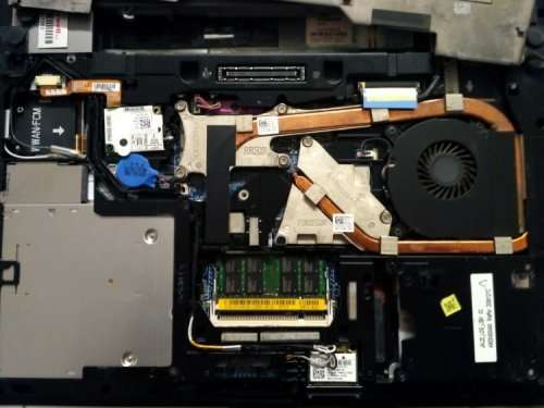 Dell® Precision M4400 PLEASE READ >>> SELLING AS SPARES. NO HDD. Working Parts Listed