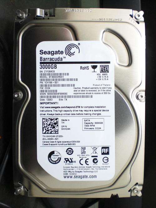 3TB Seagate Barracuda 7200.14 ST3000DM001 - 7200 RPM 64MB Cache SATA 6.0Gb/s 3.5"