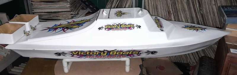 Victory Bait Boat