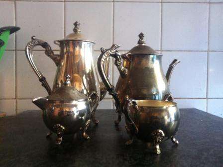 EPNS COFFEE AND TEA SET