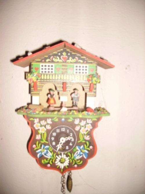 small novilty windup clock