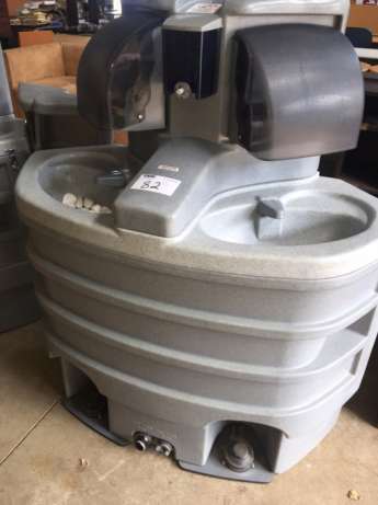 PolyJohn Applause Portable Dual Handwashing Sink *Valued at over R15,000*