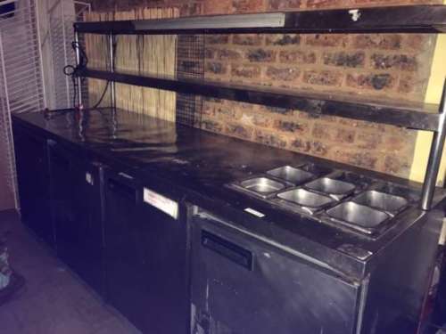 4Door Undercounter Fridge with Double Food Warmer *Worth R40,000*