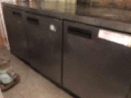 4Door Undercounter Fridge with Double Food Warmer *Worth R40,000*