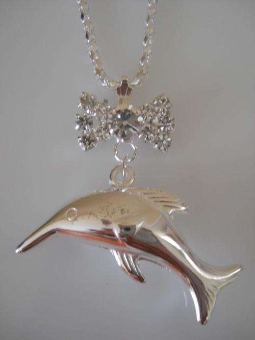 Beautiful "Dolphin" Pendant on Chain