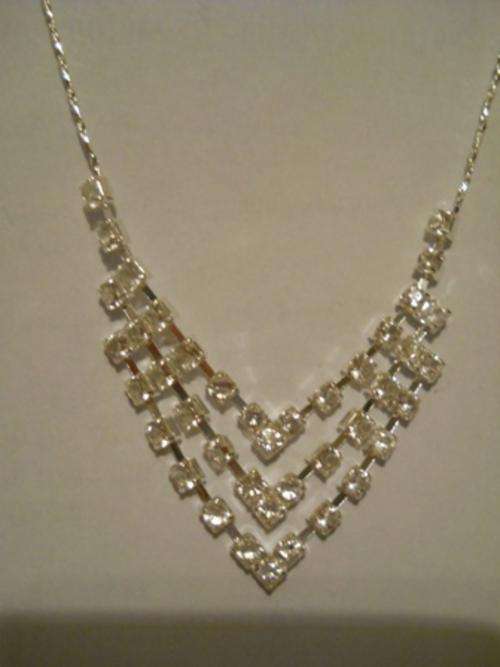 Beautiful Diamante Necklace (C)