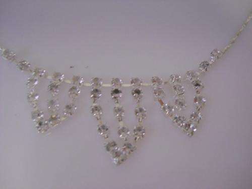 Beautiful "Diamante " Neclace (A)